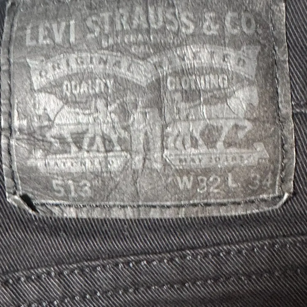 Levis 513 Slim Straight Jeans Mens Actual Size 31x32 Black Denim 80813-0006